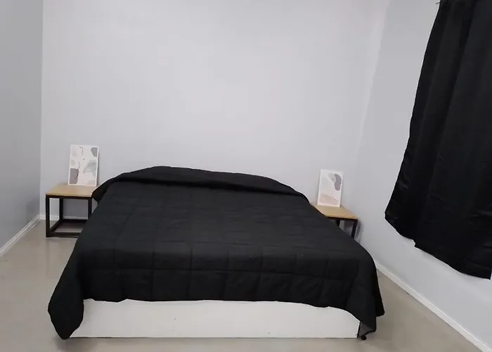 Bill And Bill Hostel
